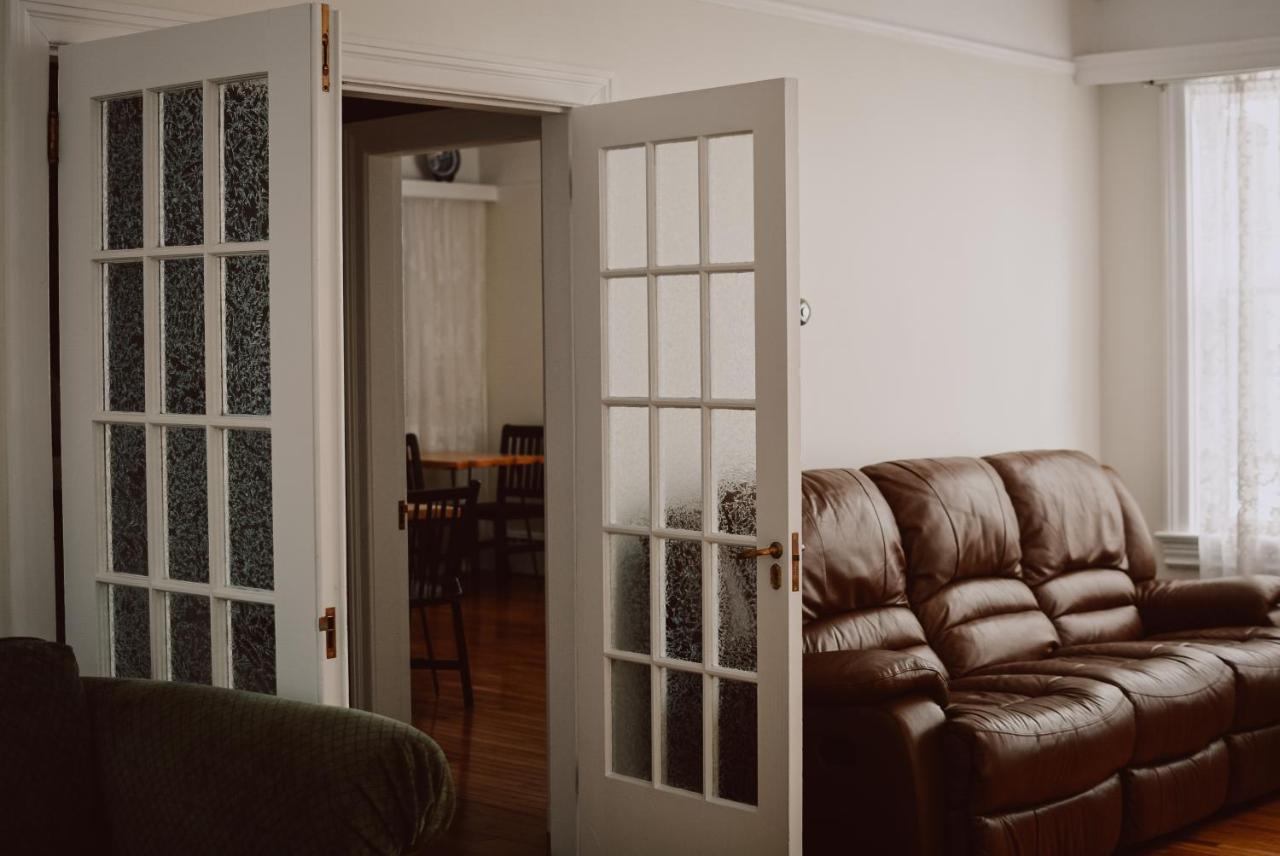 Hill Road Manor Bed & Breakfast グランド・フォールズ・ウィンザー エクステリア 写真