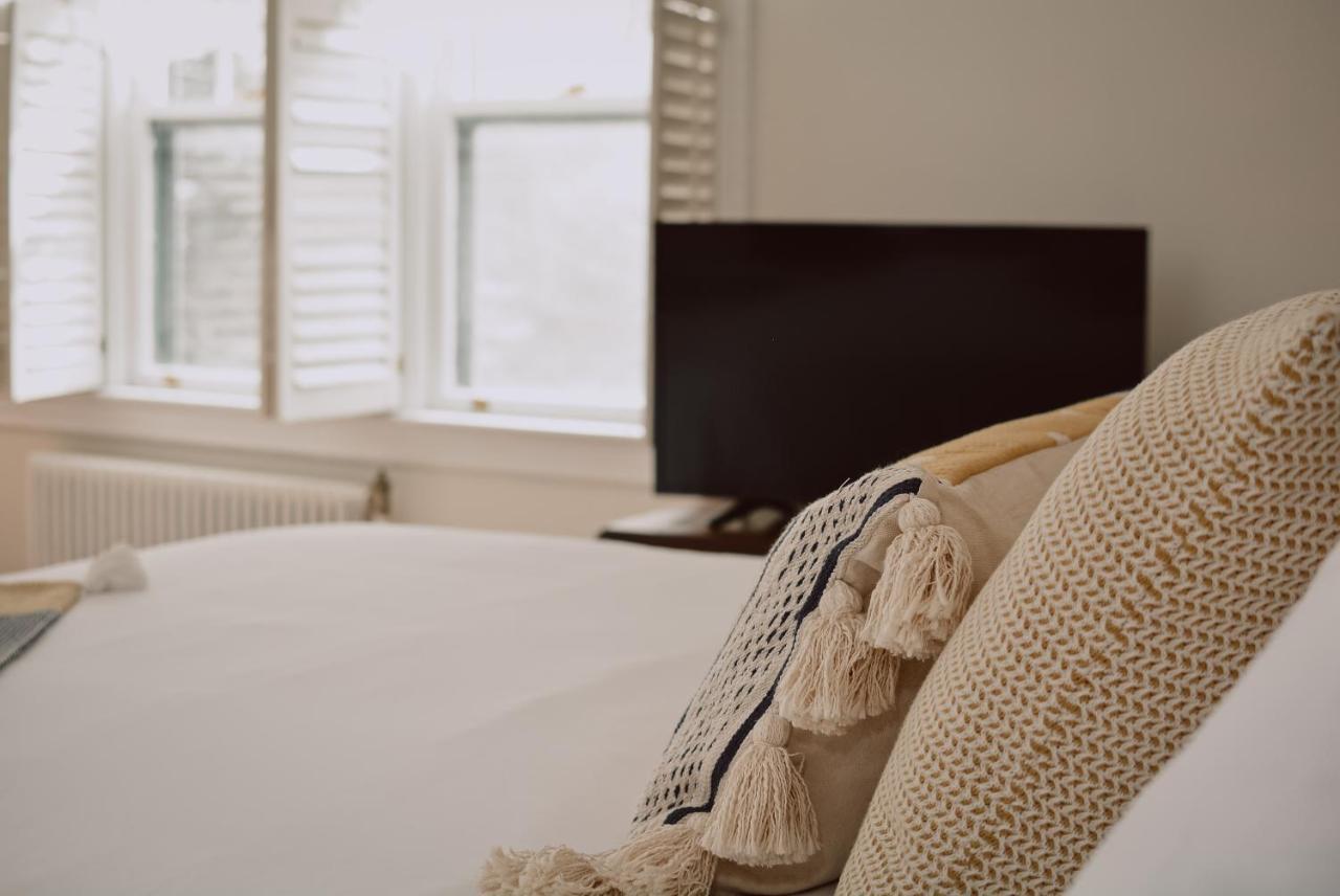 Hill Road Manor Bed & Breakfast グランド・フォールズ・ウィンザー エクステリア 写真