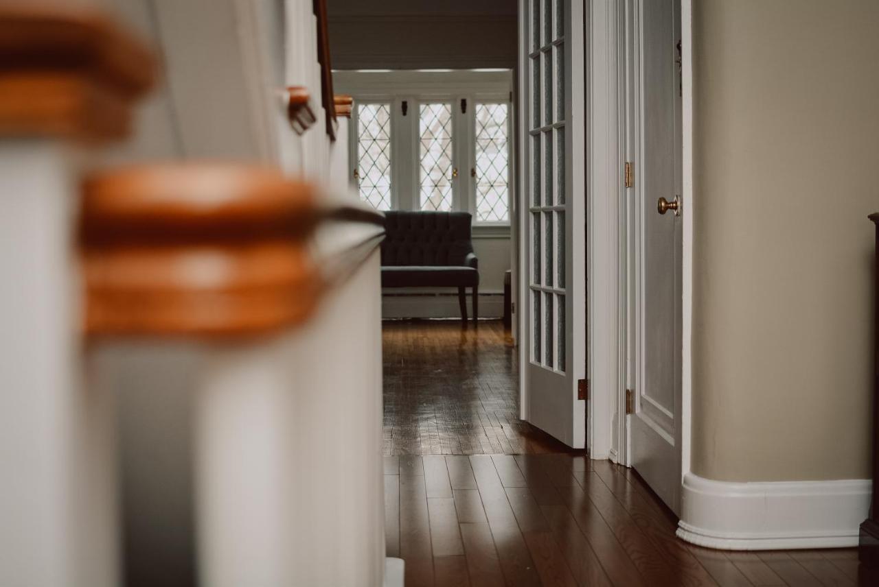 Hill Road Manor Bed & Breakfast グランド・フォールズ・ウィンザー エクステリア 写真